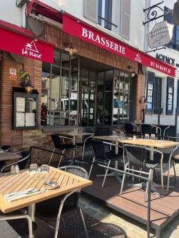 Restaurant La Place  · Restaurant Montfort-l’Amaury