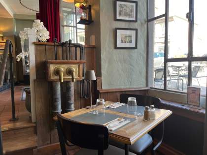 Restaurant La Place  · Restaurant Montfort-l’Amaury